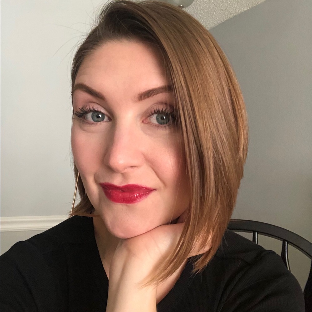 Meet your Posher, Melissa